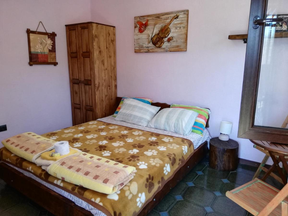 Guest House Fanny Sinemoretz Buitenkant foto