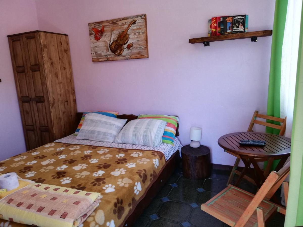 Guest House Fanny Sinemoretz Buitenkant foto