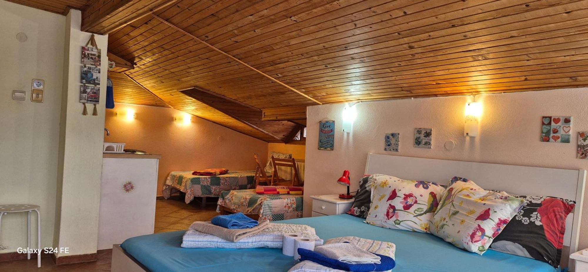Guest House Fanny Sinemoretz Kamer foto